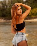 ÜNİVERSİTELİ KIZLAR fotoğrafı önizleme